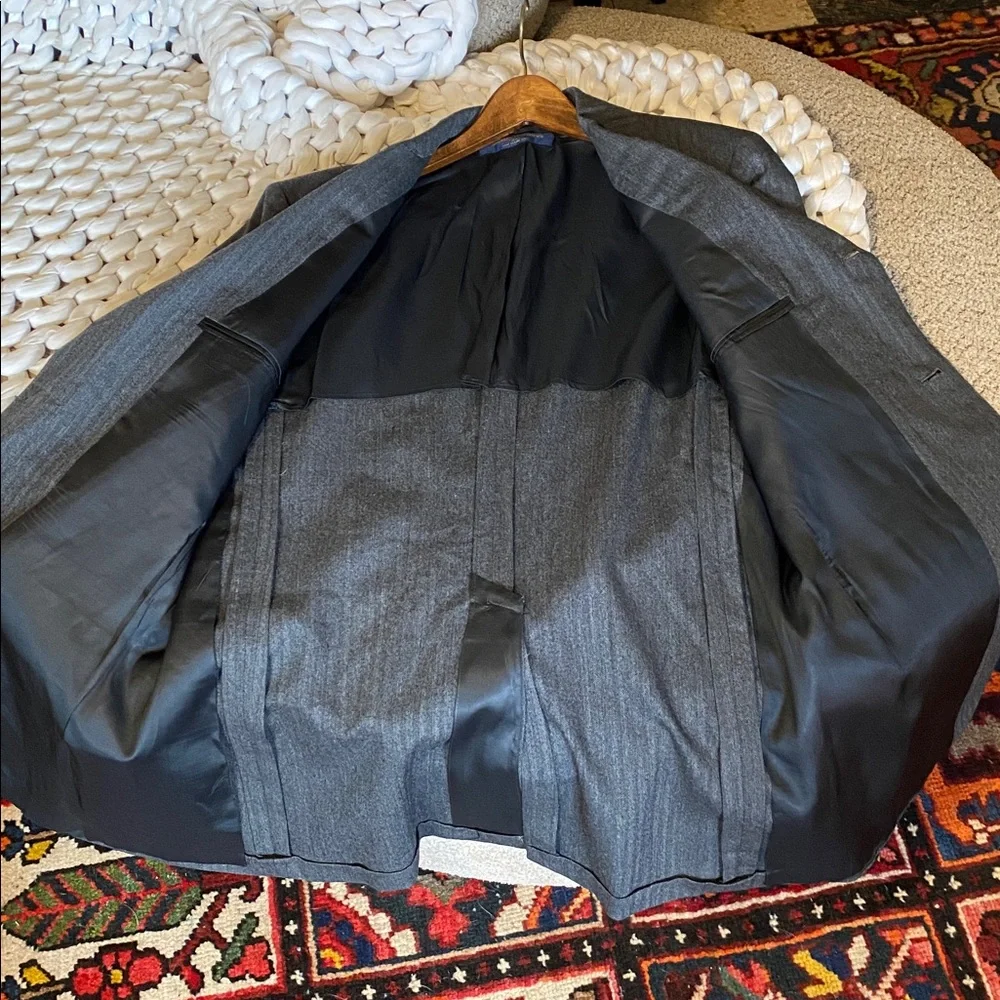 Brooks Brothers Charcoal Herringbone full Suit jacket and slacks 43 ML